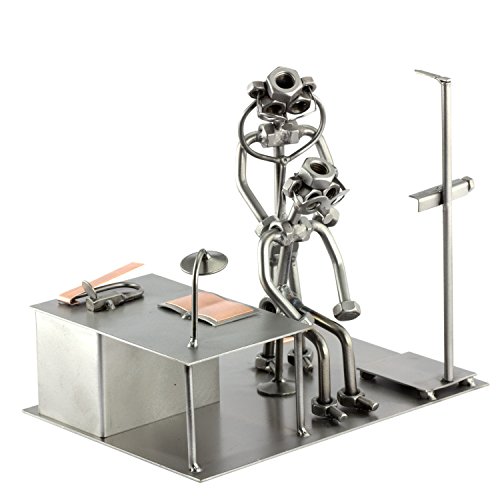 Steelman24 I Schraubenmännchen Praktischer Arzt I Made in Germany I Handarbeit I Geschenkidee I Stahlfigur I Metallfigur I Metallmännchen Steelman24 I Schraubenmännchen Praktischer Arzt I Made in Germany I Handarbeit I Geschenkidee I Stahlfigur I Metallfigur I Metallmännchen von Steelman24