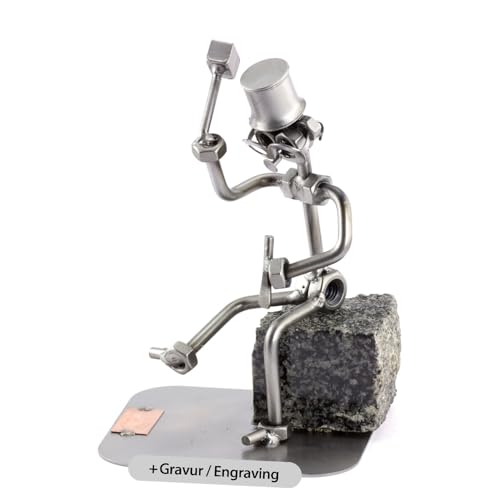 Steelman24 I Schraubenmännchen Steinmetz Sitzend Mit Persönlicher Gravur I Made in Germany I Handarbeit I Geschenkidee I Stahlfigur I Metallfigur von Steelman24