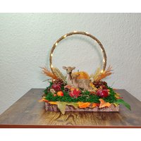 Handgemachte Tischdeko Herbst Mit Rehe, Tischgesteck, Herbstgesteck, Beleuchtung, Fenster Deko von SteffisMalerei