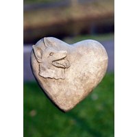 Hundeherz | Gedenkstein Für Hunde Aus Sandstein, Grabstein, Geliebtes Haustier, Handgemacht, Hochwertig Hundeherz | Gedenkstein Für Hunde Aus Sandstein, Grabstein, Geliebtes Haustier, Handgemacht, Hochwertig von SteinArtManufaktur