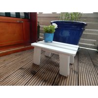 Alter Holzhocker/Tritt Alter Holzhocker/Tritt von Steinchenweise