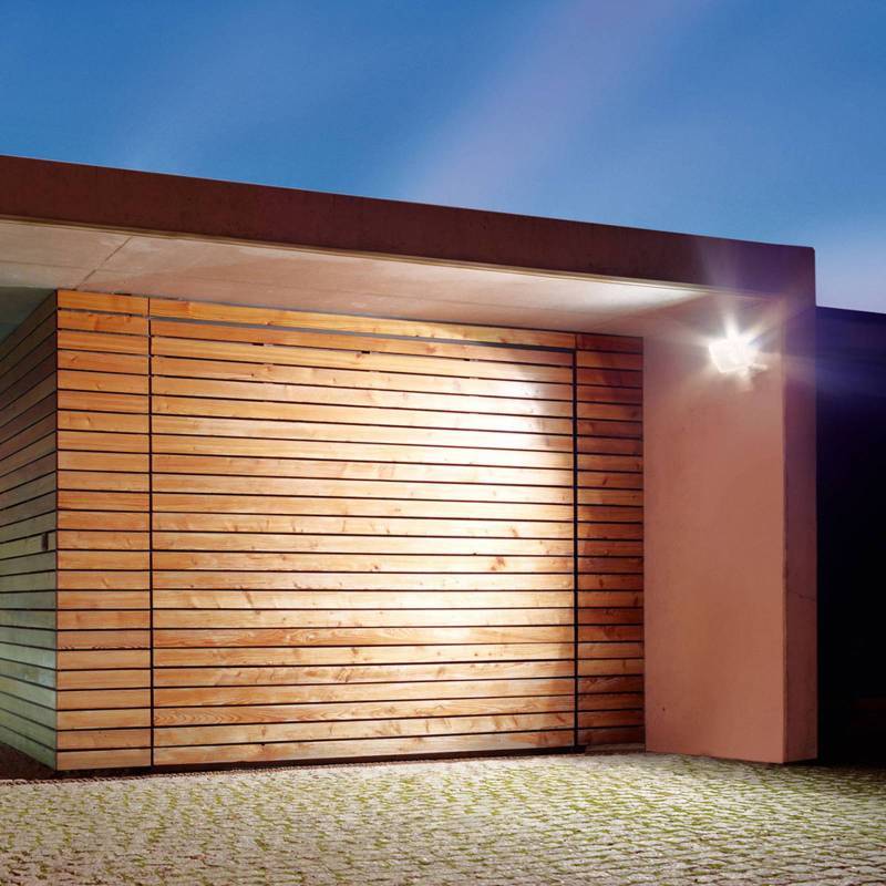 STEINEL LED-Außenstrahler LS 300, schwarz, Metall IP44 von Steinel