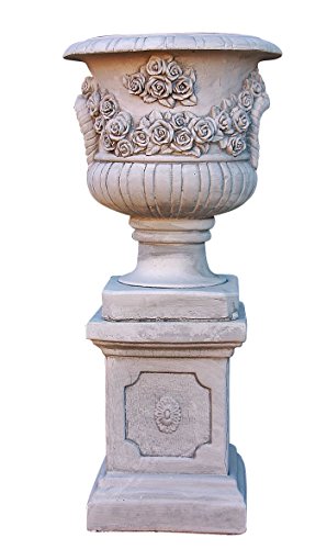 Rosen Amphore mit Sockel, Skulptur aus Steinguss von Steinfiguren Horn