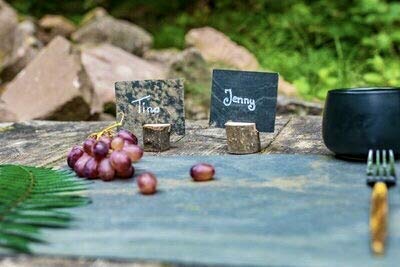 Steinmine Echt Schiefer Platzkarten mit Holzsteg, Tischkarten, Namensschild für Hochzeit inkl. Kreidestift zum beschreiben (50) von Steinmine - Designmanufaktur