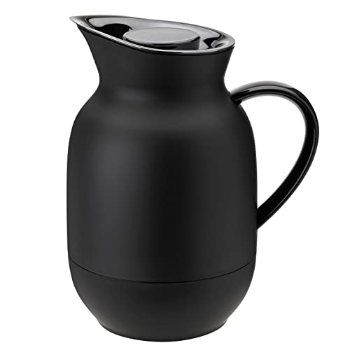 Stelton Isolierkanne Amphora - Kaffeekanne, Thermoskanne, Thermosflasche - 1-Liter-Kunststoffkanne mit Thermo-Glaseinsatz - Zubehör für Haushalt, Küche, Esszimmer - Mattes Finish, Soft Black von Stelton