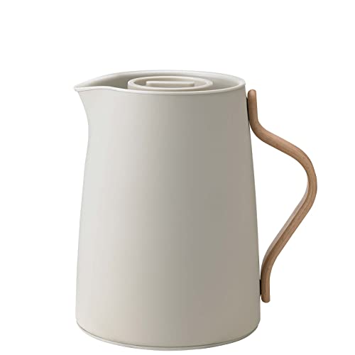 Stelton Tee-Isolierkanne Emma - Isolierte Kunststoff-Teekanne mit Deckel & Edelstahl-Thermoeinsatz - Modernes Design, cleverer, integrierter Infusionsfilter & Buchenholzgriff - 1 Liter, Soft Sand von Stelton