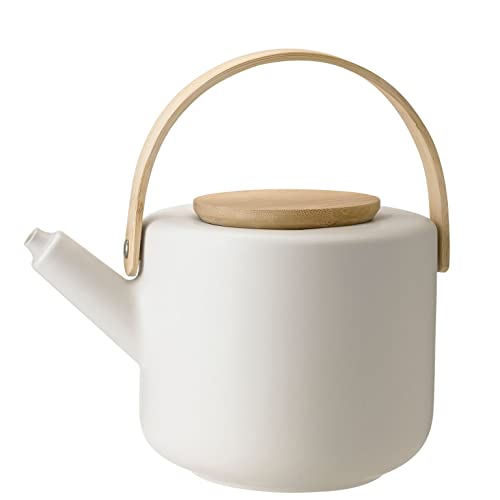 Stelton Teekanne Theo - Rustikale Steingut-Kanne, Deckel & Griff aus Bambus - Modernes skandinavisches Design, Gusseisen-Finish - Stilvolles Tee-Accessoire - 22x16 cm, 1,25 Liter, Sandfarben von Stelton