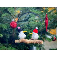 Möwen Auf Holz Mit Pudelmützen Und Propeller Möwen Auf Holz Mit Pudelmützen Und Propeller von Sternschnuppe1985