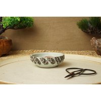 Handgefertigte Schwarze Larve Und Grüne Mame Bonsai Schale. G1983 Handgefertigte Schwarze Larve Und Grüne Mame Bonsai Schale. G1983 von StevaCeramics