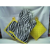 Zebra Animal Print Kontrast Gelb Ofenhandschuh Und Topflappen Set von Stichingram
