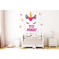 Belive in Magic Einhorn Zauberhaftes Mädchen Namens Einhorn Wandtattoal Schönes Prinzessin Gesegnete Zimmer Geschenke Vinyl Wandkunst Aufkleber 412Ez von StickOshop