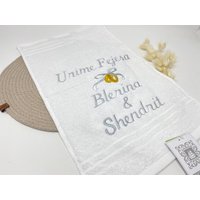 Handtuch Duschtuch 470/500 G/M Personalisiert Ringe Heirat Hochzeit Urime Fejesa Verlobung Nikah Name Stickerei Bestickung Individualisiert von Stickereiparadies