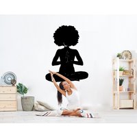 Afro Girl Yoga Wandtattoo Meditation Deko Kunst Namaste Chakra Lotus Wandkunst Geschenke Frau Mädchen Inspirierende Aufkleber Seele Buddha 3219Er von StickersanddecalsArt