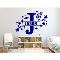 Baby Junge Name Personalisiert Wandtatto - Personalisierter Wandsticker, Kinder Namensschild, Kinderzimmer Dekor 3463Er von StickersanddecalsArt