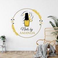 Nagel Wandtatzug Logo Custom Name Nagellack Wandkunst Mädchen Salon Art Beauty Nail Stylist Maniküre Frau Geschenk 3506Er von StickersanddecalsArt