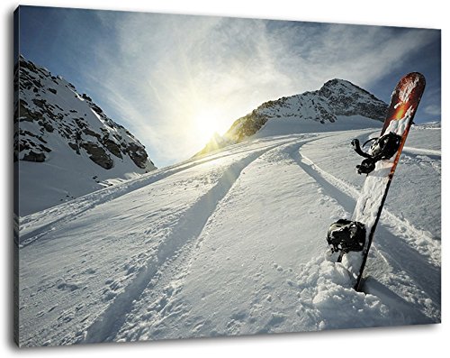 Snowboard im Schnee Format:80x60 cm Bild auf Leinwand bespannt, riesige XXL Bilder komplett und fertig gerahmt mit Keilrahmen, Kunstdruck auf Wand Bild mit Rahmen, günstiger als Gemälde oder Bild, kein Poster oder Plakat von Stil.Zeit