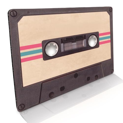 Fussmatte innen & außen 50x70cm - flach & rutschfest - Retro Kassette - Waschbare Türmatte für saubere Schuhe & stylisch modernen Eingangsbereich Fussmatte innen & außen 50x70cm - flach & rutschfest - Retro Kassette - Waschbare Türmatte für saubere Schuhe & stylisch modernen Eingangsbereich von Stilingo