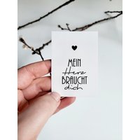 Aufkleber Für Grabkerze "Mein Herz Braucht Dich" Minimalistisch Grabschmuck Sticker Grablicht Friedhofskerzen Modern Trauer Geschenk Aufkleber Für Grabkerze "Mein Herz Braucht Dich" Minimalistisch Grabschmuck Sticker Grablicht Friedhofskerzen Modern Trauer Geschenk von StillerFuchs