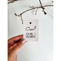 Aufkleber Grabkerze "Opa? Ich Habs Geschafft" Grabschmuck Abschluss Verkünden Sticker Grablicht Friedhof Modern Tod Großeltern Opi Großvater Aufkleber Grabkerze "Opa? Ich Habs Geschafft" Grabschmuck Abschluss Verkünden Sticker Grablicht Friedhof Modern Tod Großeltern Opi Großvater von StillerFuchs
