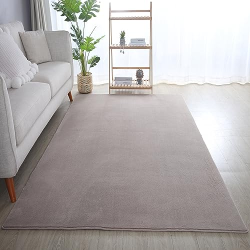 Stilvoll Günstig by ELMM Teppich Wohnzimmer Schlafzimmer Beige 140 x 200 Unicolor - Einfarbig Kurzflor von Stilvoll Günstig by ELMM