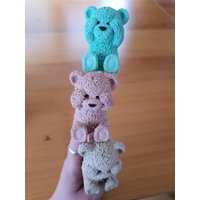 Bärchen Blumen Stecker Aus Beton Handgefertigt in Unterschiedlichen Farben. Neue Bärchenvariante Im Angebot Bärchen Blumen Stecker Aus Beton Handgefertigt in Unterschiedlichen Farben. Neue Bärchenvariante Im Angebot von StimmungKunterbunt