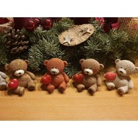 Liebevoll Gefertigte Bärchen Mit Herz | Aus Beton | Mehrere Farbvariationen Geschenk Für Seine Liebsten Wohndeko Betondeko von StimmungKunterbunt