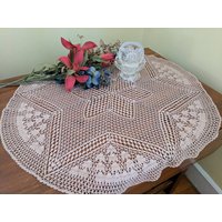 Großer Stern Und Blume Deckchen 26" Großer Stern Und Blume Deckchen 26" von StitchingBySaraMarie