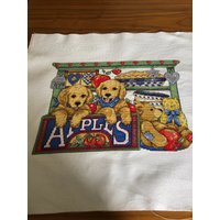 Welpe Und Äpfel Kreuzstich Vollendet Welpe Und Äpfel Kreuzstich Vollendet von StitchingStarryEyed