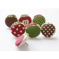 7 Reißzwecken Pins Mit Stoffknöpfe Apfel Mix von StoffAtelierDesign