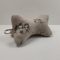 Lesekissen Leseknochen Schwalben/Vogelmotiv Beige Ostern Weihnachten Lesekissen Leseknochen Schwalben/Vogelmotiv Beige Ostern Weihnachten von StoffeAktuell