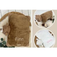 2 in 1 Namenskissen Und Kuscheltier Mit Namen Bestickt - Teddybär Oder Lahm Kissen/ Stofftiere Personalisiert von Stoffebox