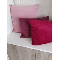 Kissenhüllen in Allen Größen Und Formen Öko-Tex Breitcord/Leseknochen von Stoffparadies1