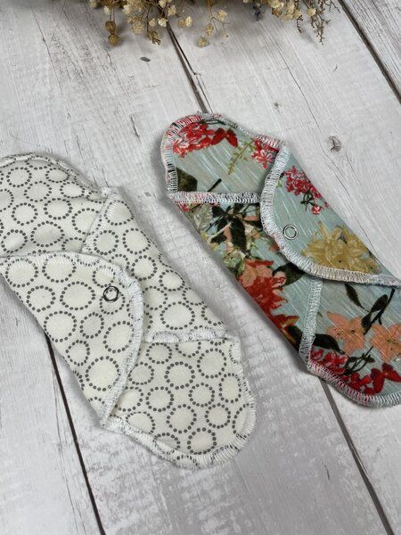Stoffretter waschbare Upcycling Damenbinde / Stoffbinde - 2er Set von Stoffretter