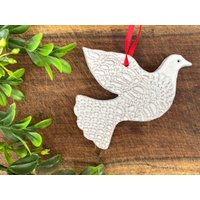Mini Taube Ornament - Weiß Keramik Steinzeug Weihnachtsschmuck von StoneLotusPottery