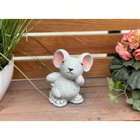Steinfigur Maus Stella von StoneandstyleDE
