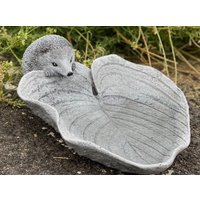 Stone & Style Vogeltränke Insektentränke Igel Auf Blatt Steinguss Frostfest von StoneandstyleDE