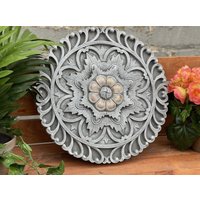 Stone & Style Wandrelief Mandala Rund Seerose Frostfest Massiver Steinguss Durchm. 33 cm von StoneandstyleDE