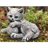 Stoneandstyle Steinfigur Katze Tiffy Frostfest Gartenfigur Steinguss Stoneandstyle Steinfigur Katze Tiffy Frostfest Gartenfigur Steinguss von StoneandstyleDE