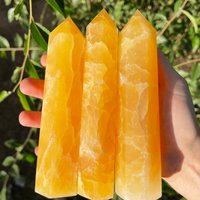 Natürliche Orangencalcit Kristall Obelisk Türme Echte Hochwertige Steine Aus Madagaskar von StonedInSedona