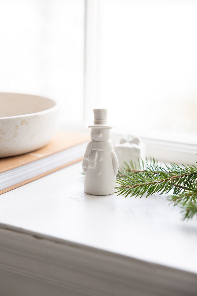 Storefactory Dekoobjekt kleiner Schneemann Rune weiß H9cm Weihnachtsdeko, Weihnachtsfigur von Storefactory