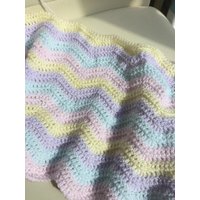 Sparkley Chevron Gehäkelte Babydecke von StoryBlankets