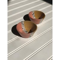 Saucentasse - 2 Tone Coral & Sand von StrangeJoyStudio