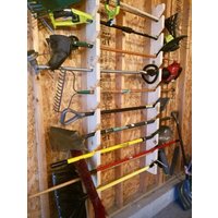 Das Original - Hof-Werkzeug-Wandhalter von StreamlineWoodDesign