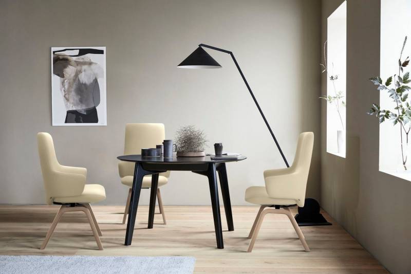 Stressless® Polsterstuhl Laurel, High Back mit Armlehne, Größe L, mit schräggestellten Beinen in Eiche von Stressless®
