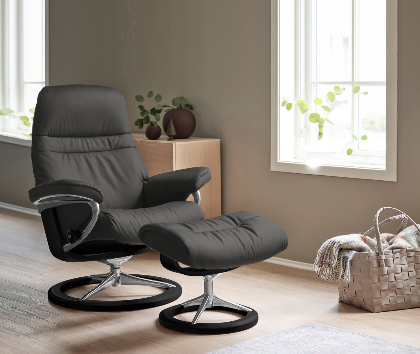 Stressless® Relaxsessel Sunrise (Set, Relaxsessel mit Hocker), mit Signature Base, Größe S, Gestell Schwarz von Stressless®