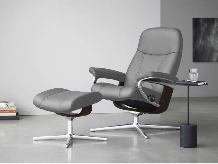 Relaxsessel STRESSLESS Consul , grau (wild dove batick), B:78cm H:97cm T:70cm, Leder BATICK: BATICK ist ein leicht korrigiertes, durchgefärbtes und genarbtes Möbelleder, bei dem die meisten Unebenheiten und Spuren in der Regel entfernt wurden., Sessel, mit Cross Base, Größe S, M & L, Holzakzent Braun von Stressless
