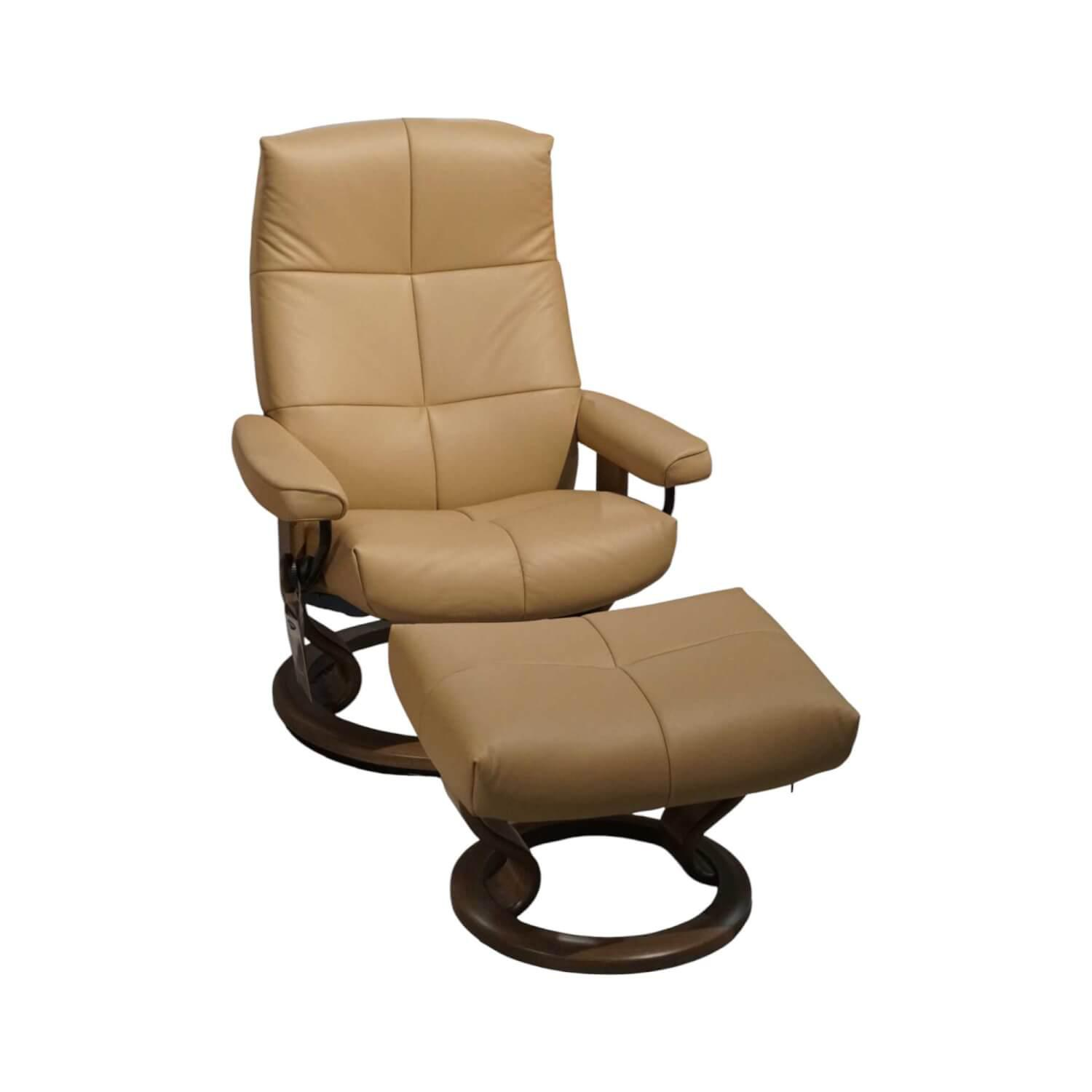 Sessel David M Leder Batick Latte Beige Gestell Classic Holz Inklusive Hocker Sessel David M Leder Batick Latte Beige Gestell Classic Holz Inklusive Hocker von Stressless