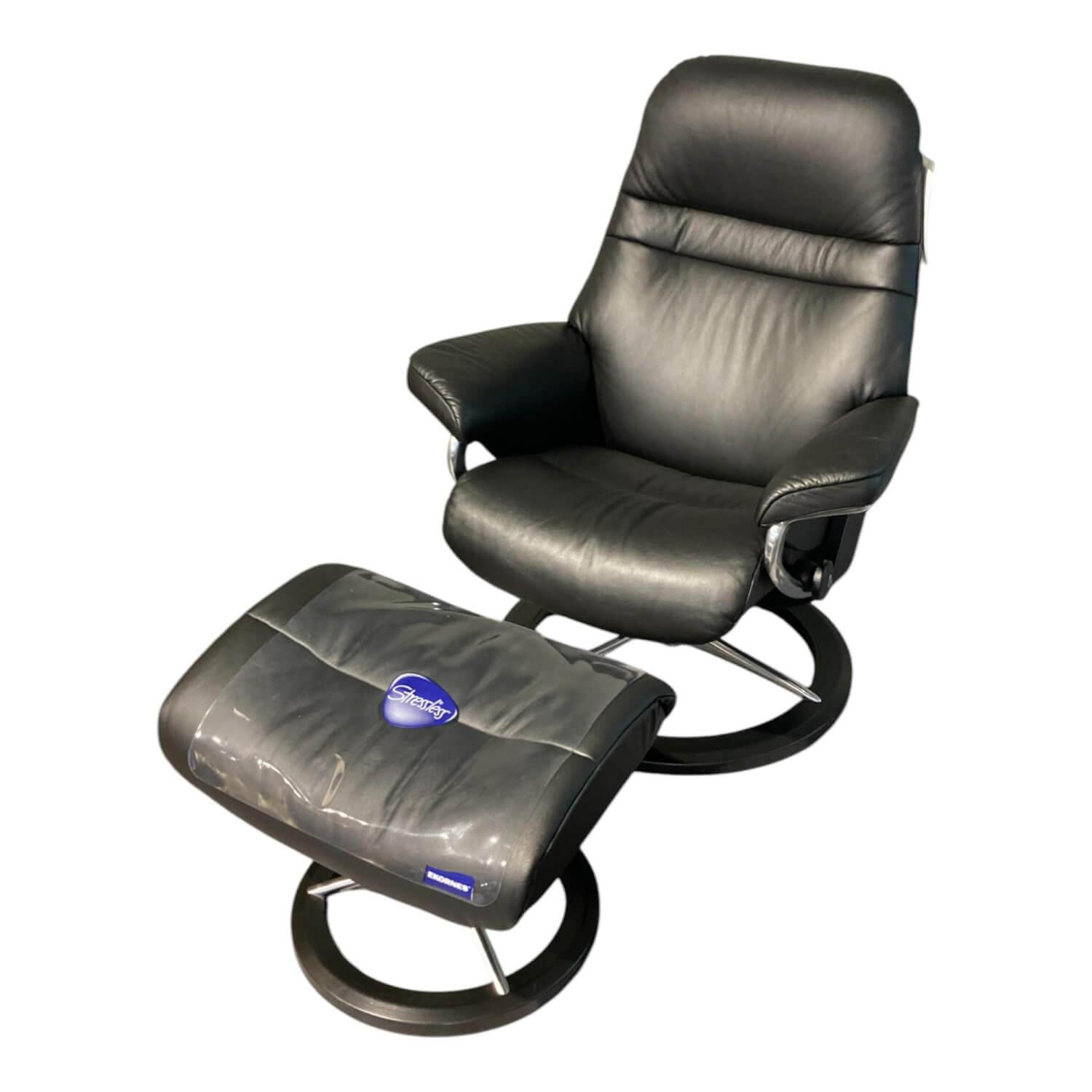Sessel Sunrise S Leder Paloma Black Schwarz Gestell Signature 40 Alu Poliert Hol... Sessel Sunrise S Leder Paloma Black Schwarz Gestell Signature 40 Alu Poliert Hol... von Stressless