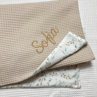 Babydecke Mit Namen Waffelpique Baumwolle Weidezweige von StrickWunderShop