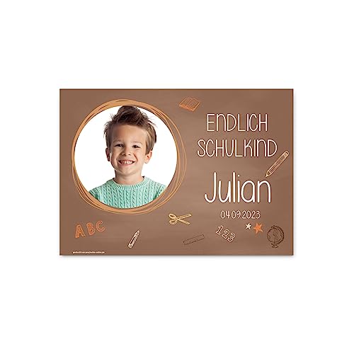 Striefchen® Foto-Banner zur Einschulung - Endlich Schulkind! - mit Namen des Kindes 50 x 70 cm Kunststoff Braun von Striefchen